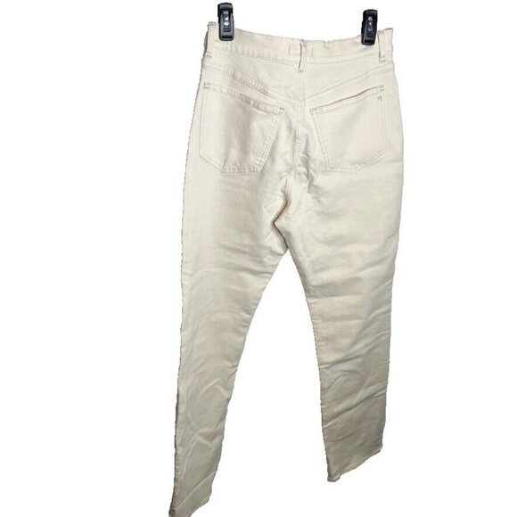 Sold - Picture 6 of 8